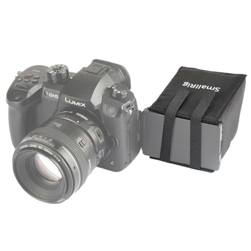 SmallRig 1972 LCD Ekran Güneşlik Panasonic Lumix GH5 / GH4 / G85 / G7 / GX8 için