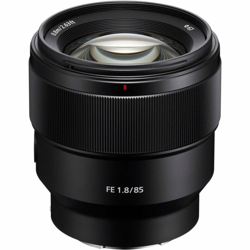 Sony FE 85mm F/1.8 Lens (SEL85F18)