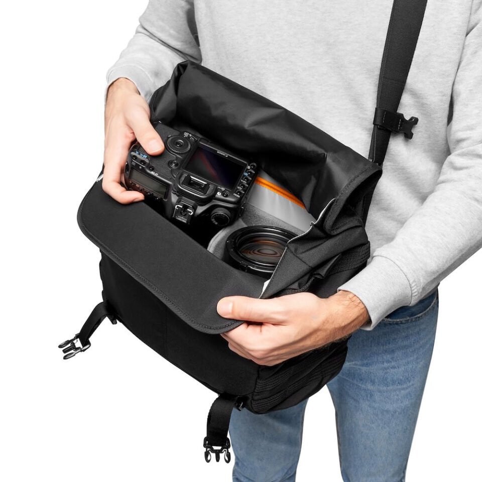 Lowepro ProTactic MG 160AW II Omuz Çantası