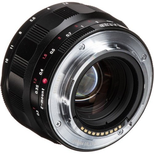 Voigtlander Nokton Classic 35mm f / 1.4 Lens (Sony E)