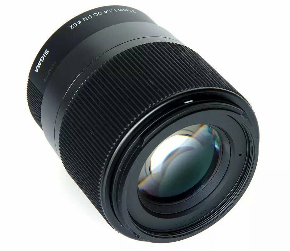 Sigma 30mm f/1.4 DC DN Lens (Fujifilm X)