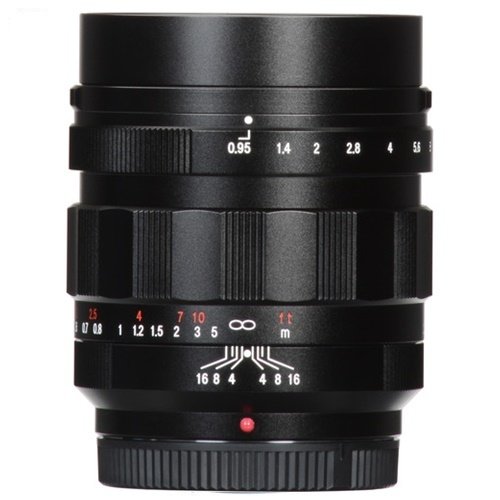 Voigtlander Nokton 42.5mm f / 0.95 Lens (MFT)