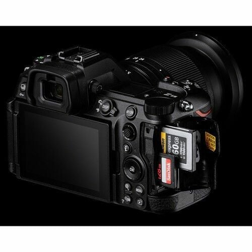 Nikon Z6 III Body Fotoğraf Makinesi