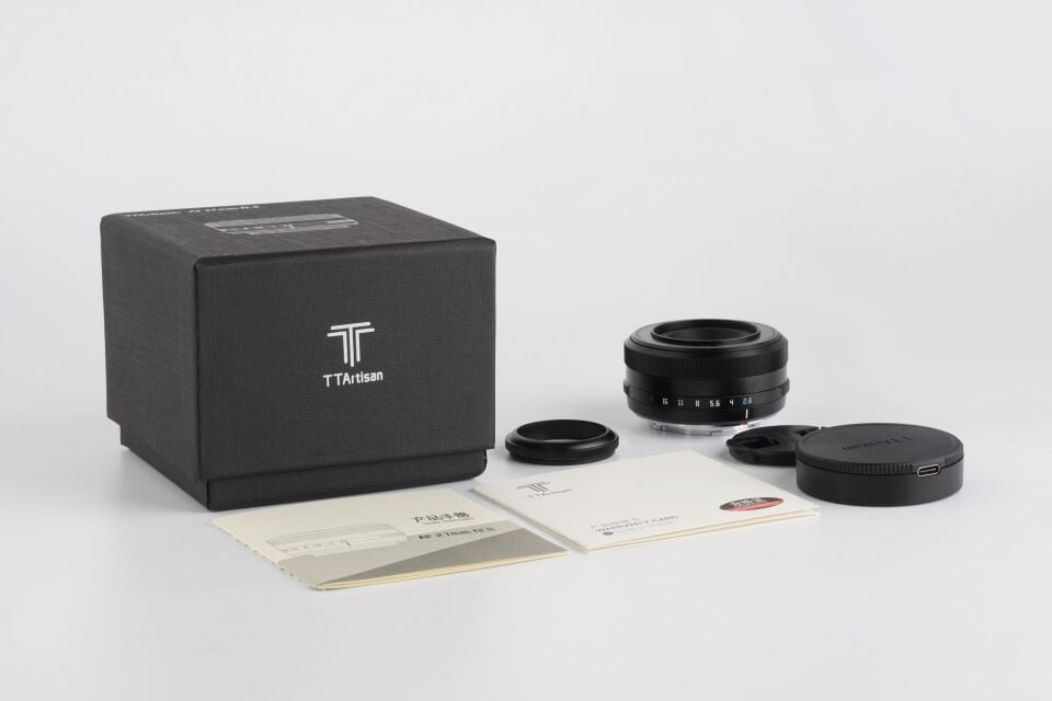 TTArtisan AF 27mm F2.8 Lens (Sony E, Siyah)