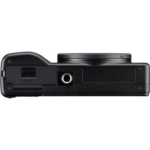 Ricoh GR IV Monochrome Dijital Fotoğraf Makinesi