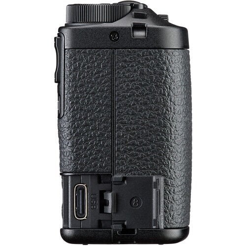 Ricoh GR IV Monochrome Dijital Fotoğraf Makinesi