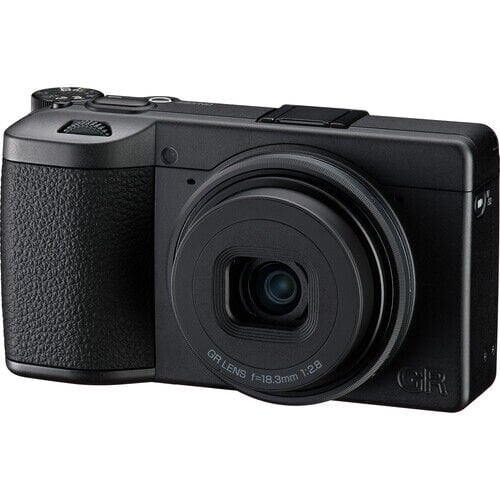 Ricoh GR IV Monochrome Dijital Fotoğraf Makinesi