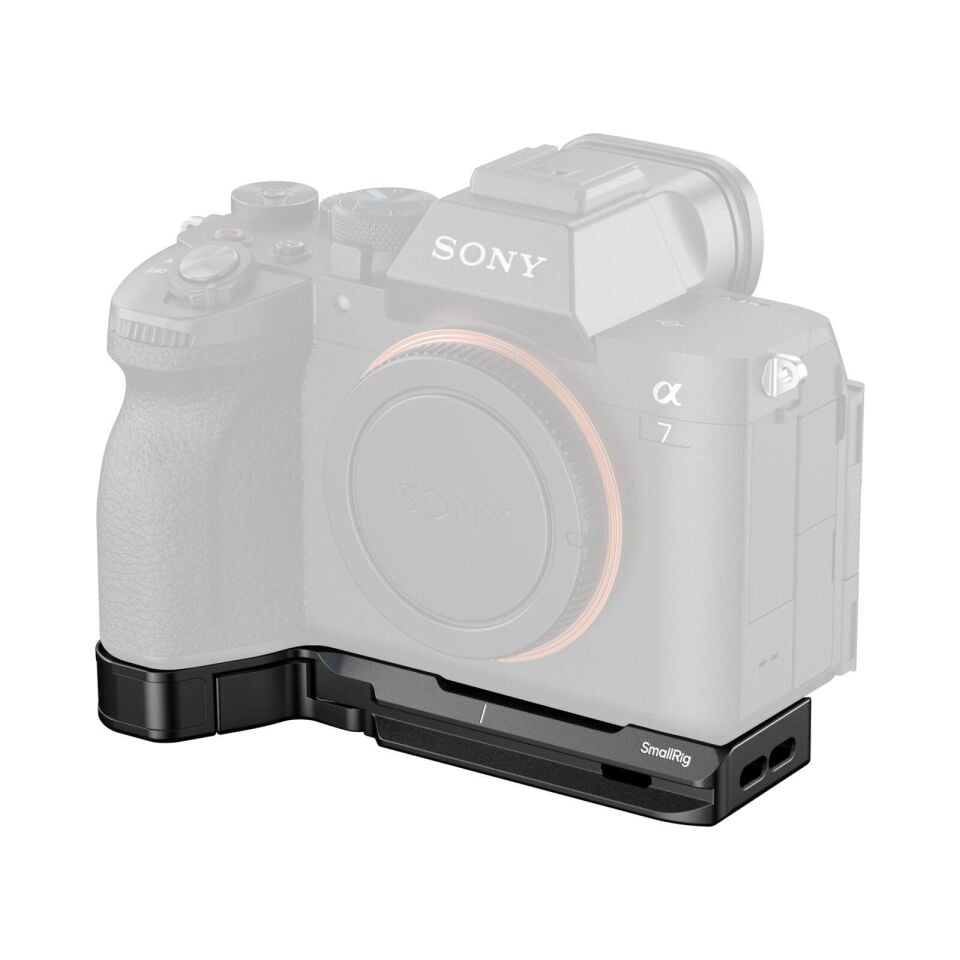 SmallRig 6033 Sony Alpha 7 V / 7R V / 7 IV  için AirTag Yuvalı  Taban Plakası