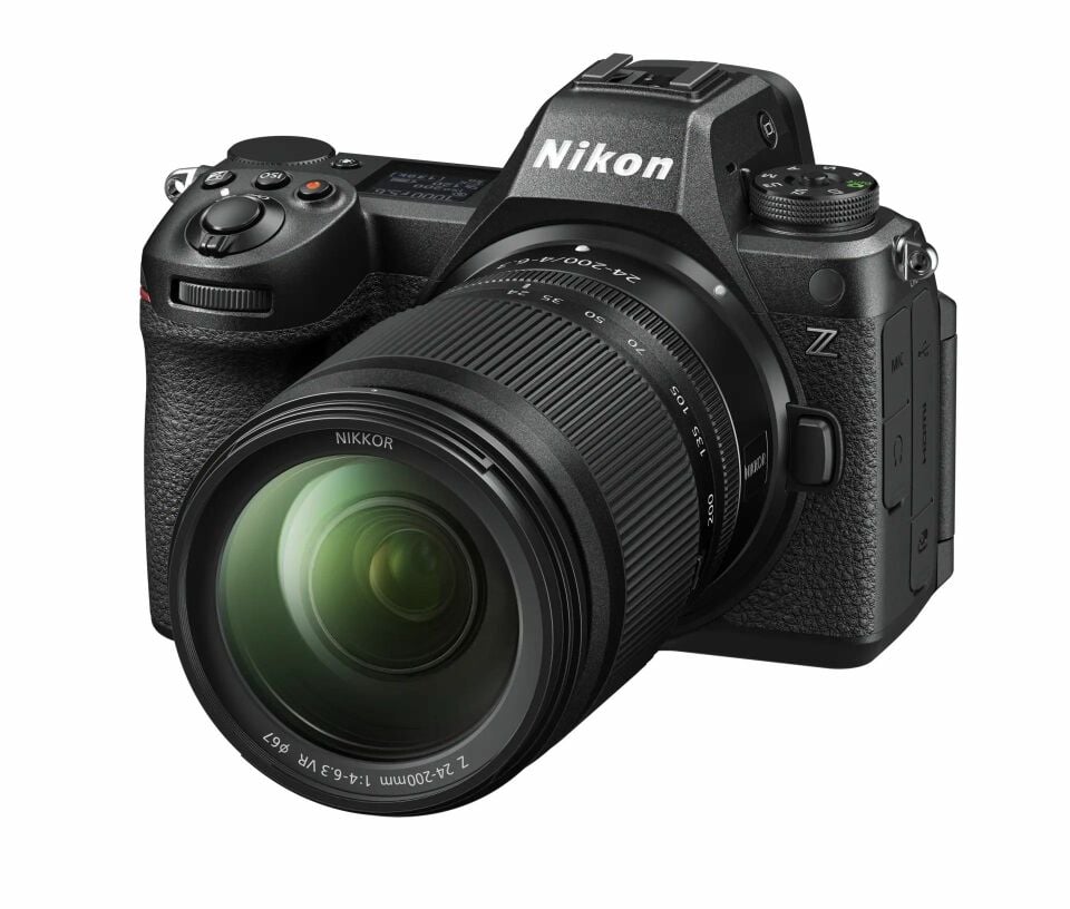 Nikon Z6 III 24-200 f/4-6.3 Kit (27.500 ₺ Geri Ödeme)