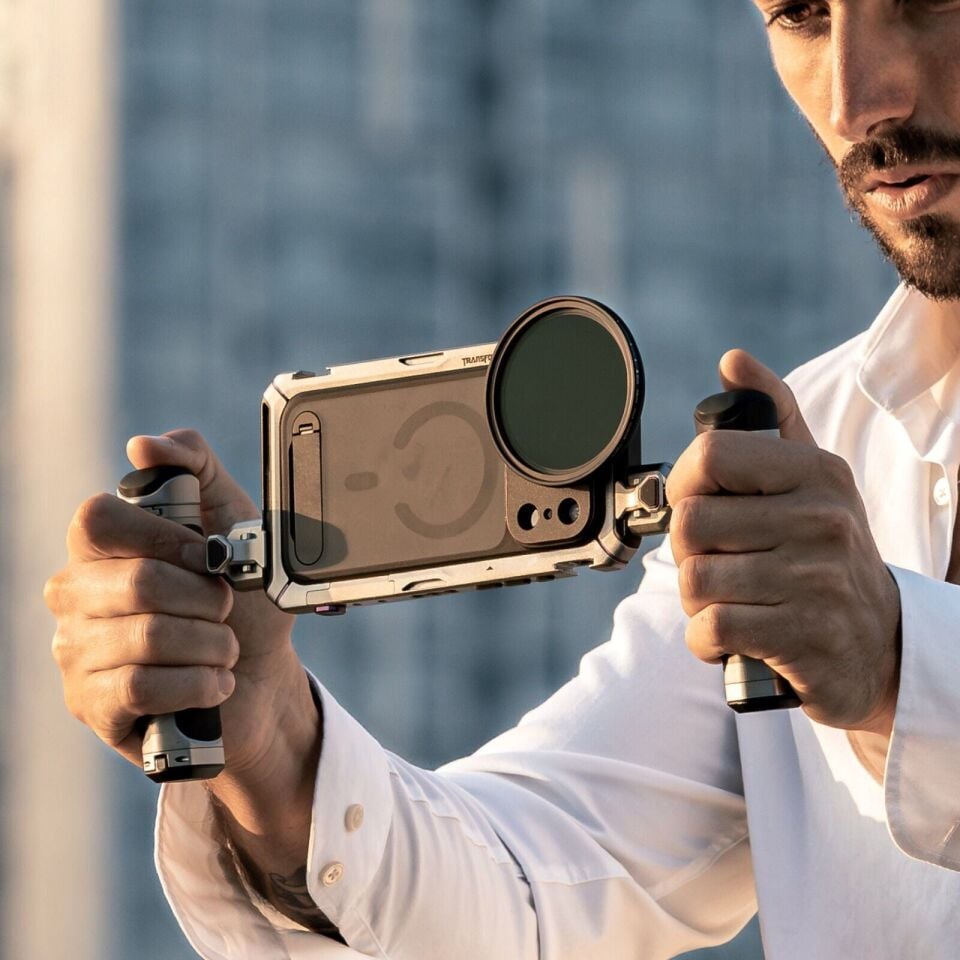 SmallRig 5585 Megatron Edition iPhone 17 Pro  için Çift El Tipi Mobil Cihaz Kiti