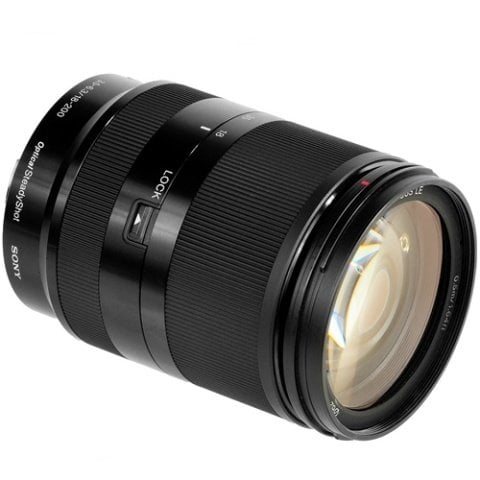 Sony E 18-200mm F/3.5-6.3 OSS Lens