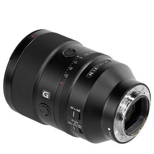 Sony FE 135mm f/1.8 GM Lens