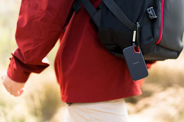 SanDisk 2TB V2 Extreme Portable SSD Disk ( SDSSDE61-2T00-G25)